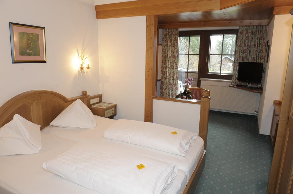 Hotel Stegmuehlhof Mauterndorf  Oda fotoğraf